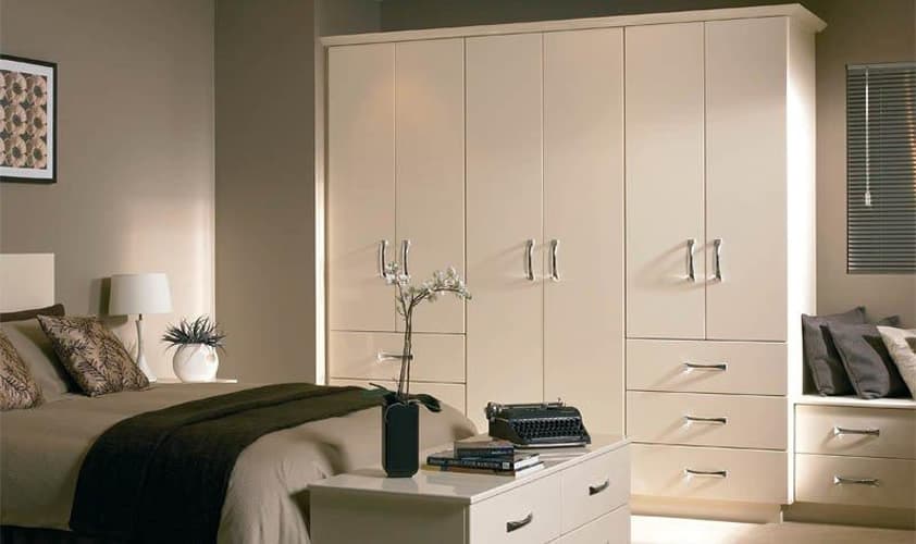 Saturn Gloss Alabaster